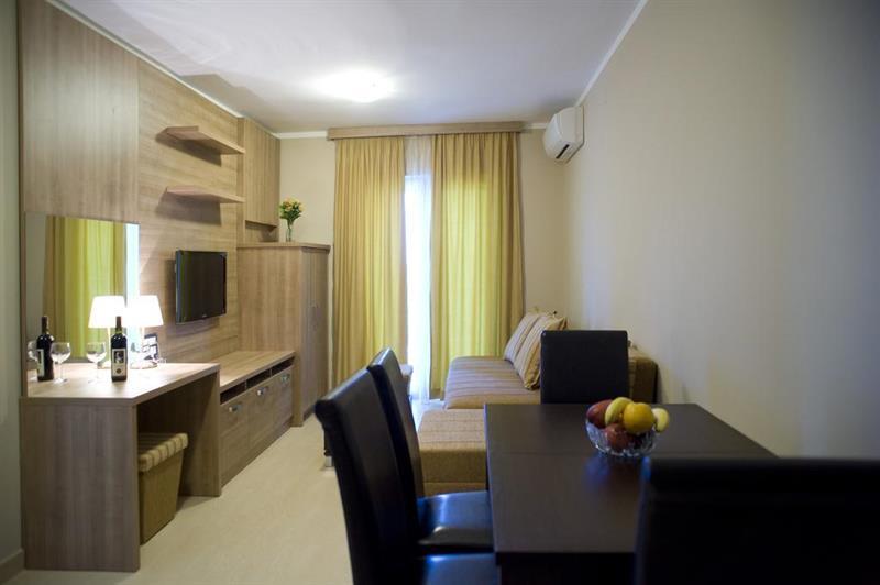 Vila V Lux Apartments Petrovac エクステリア 写真